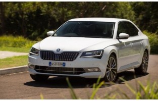 Kit deflettori aria Skoda Superb Hatchback (2015 - adesso)