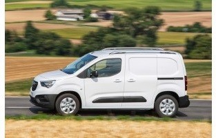 Tappetini Opel Combo E (2 posti) (2018 - presente) logo Hybrid